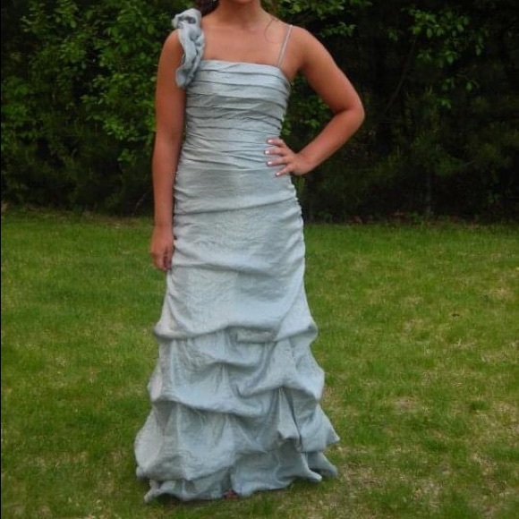 flattering ball gowns